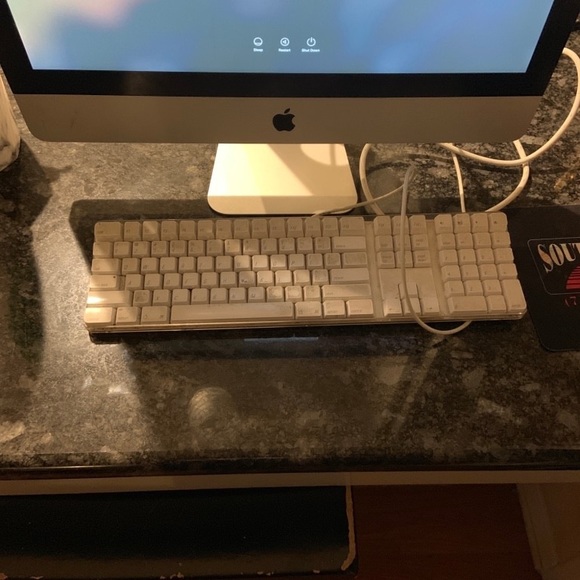 Mac - Picture 2 of 3